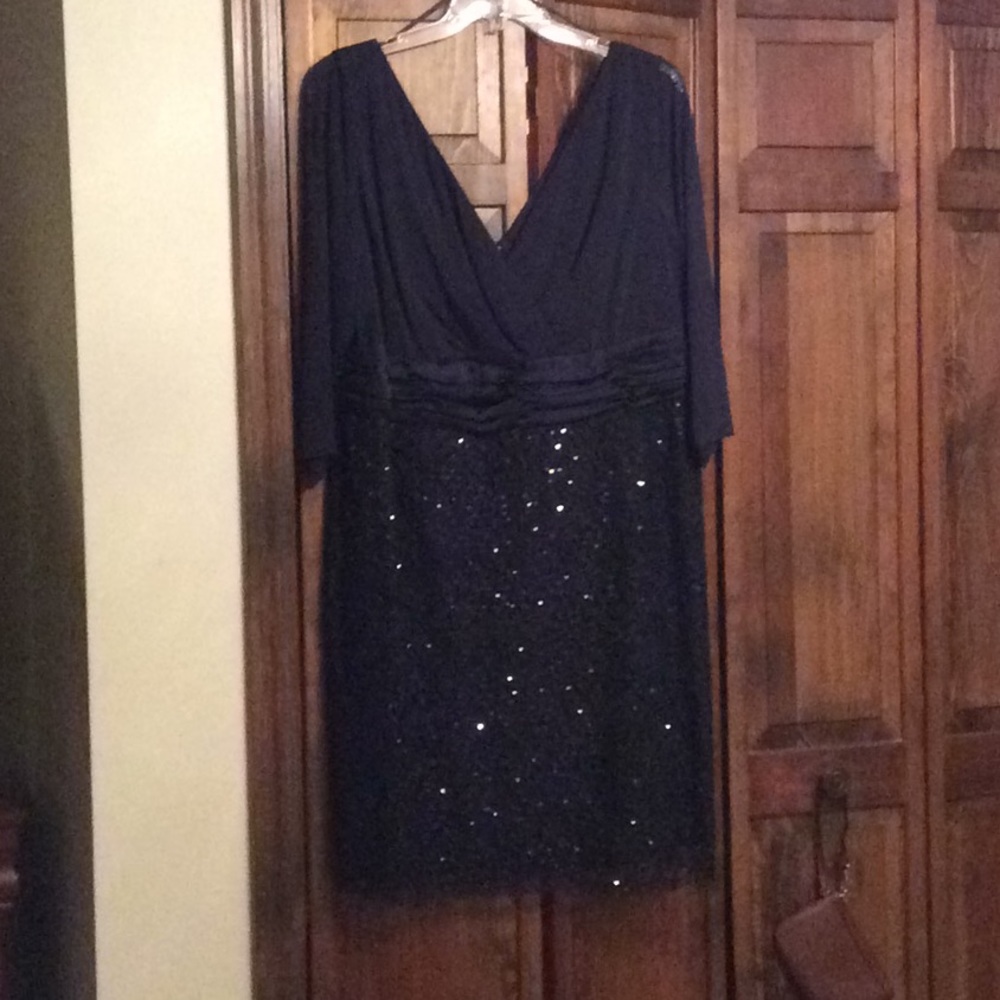 Embellished Kay Unger dress never worn